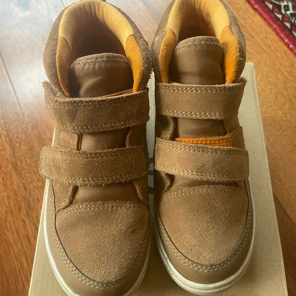 Uggs boots size 13 kids - Picture 4 of 5